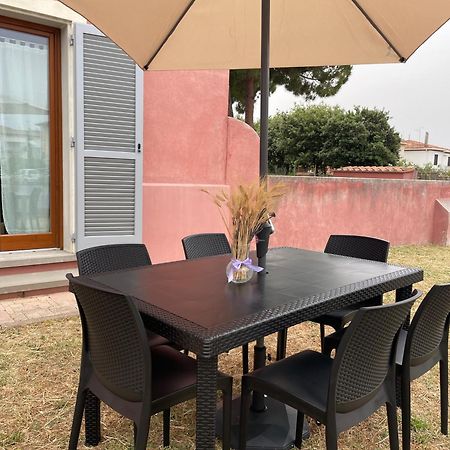 Casa Vacanze Le Due Torri Vada Zewnętrze zdjęcie
