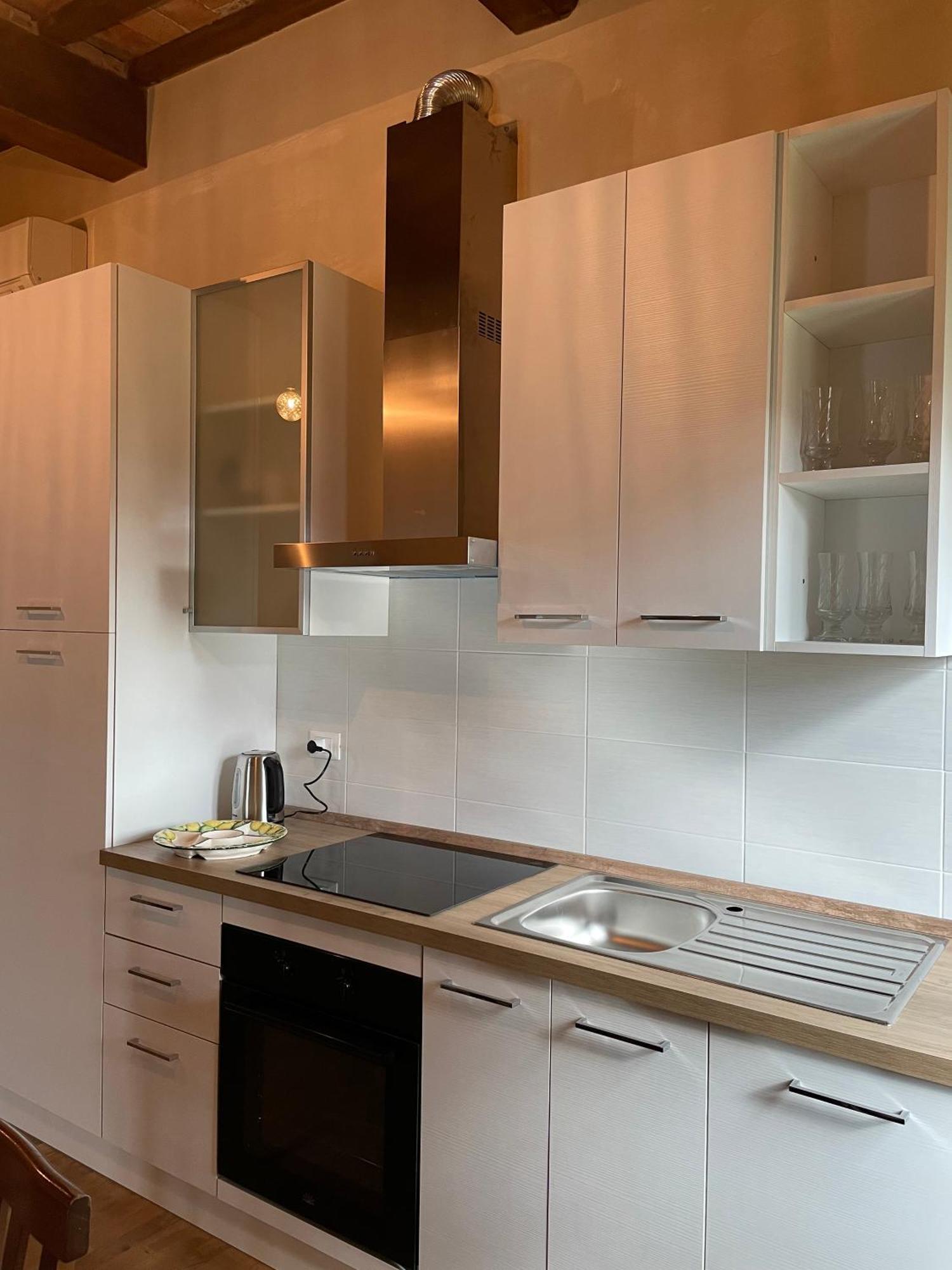 Casa Vacanze Le Due Torri Vada Zewnętrze zdjęcie